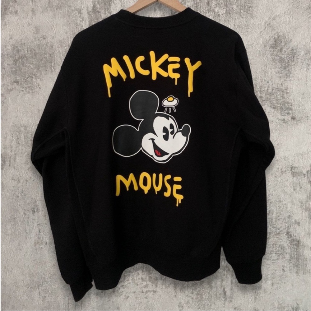 Mickey Mouse Graphic Black Crewneck Sweatshirt Size Small